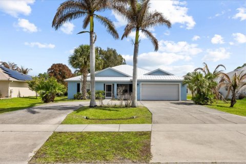 Villa ou maison à vendre à Port St. Lucie, Floride: 4 chambres, 199.46 m2 № 2085240 - photo 3