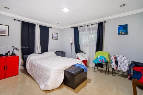 Propiedad comercial en venta en Hallandale Beach, Florida, 211.82 m2 № 2054725 - foto 13