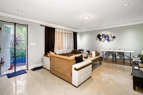 Propiedad comercial en venta en Hallandale Beach, Florida, 211.82 m2 № 2054725 - foto 3