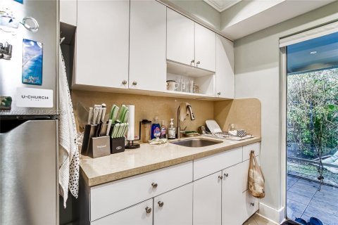 Propiedad comercial en venta en Hallandale Beach, Florida, 211.82 m2 № 2054725 - foto 10