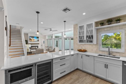 Casa en venta en Anna Maria, Florida, 5 dormitorios, 357.12 m2 № 1845210 - foto 16