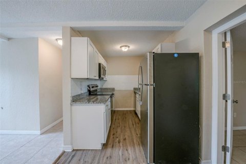 House in Orlando, Florida 3 bedrooms, 100.98 sq.m. № 1834782 - photo 11
