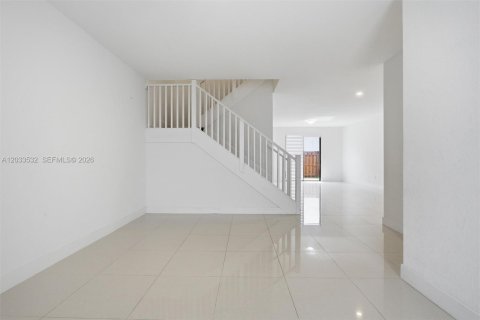 Купить таунхаус в Майами, Флорида 7 комнат, 169.45м2, № 2077998 - фото 5