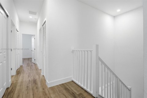 Купить таунхаус в Майами, Флорида 7 комнат, 169.45м2, № 2077998 - фото 21
