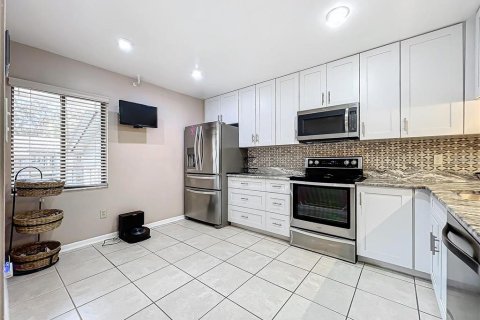 Condominio en venta en Altamonte Springs, Florida, 3 dormitorios, 153.57 m2 № 1620282 - foto 11