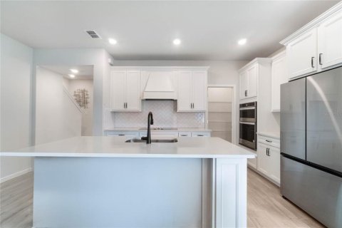 House in ISLES OF LAKE NONA in Orlando, Florida 3 bedrooms, 205.87 sq.m. № 1548396 - photo 5