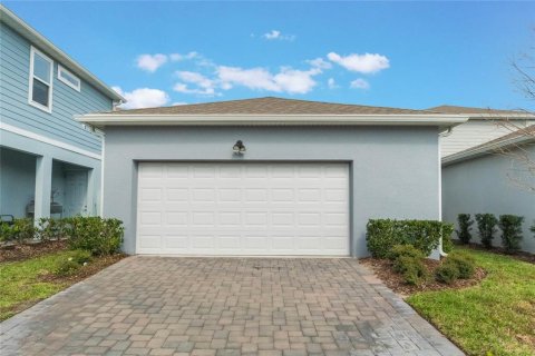 House in ISLES OF LAKE NONA in Orlando, Florida 3 bedrooms, 205.87 sq.m. № 1548396 - photo 26