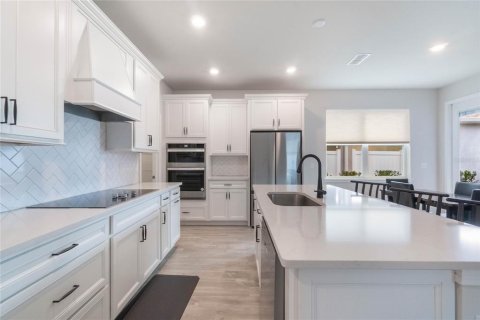 House in ISLES OF LAKE NONA in Orlando, Florida 3 bedrooms, 205.87 sq.m. № 1548396 - photo 3