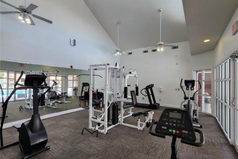 Condo in Gainesville, Florida, 1 bedroom  № 1744089 - photo 14