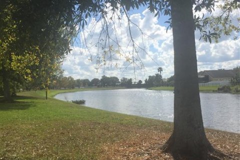 Townhouse in Riverview, Florida 2 bedrooms, 104.05 sq.m. № 1560899 - photo 26