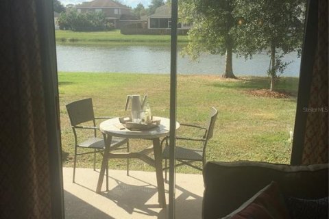 Townhouse in Riverview, Florida 2 bedrooms, 104.05 sq.m. № 1560899 - photo 5