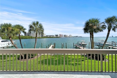 Adosado en venta en Clearwater, Florida, 4 dormitorios, 209.03 m2 № 1843501 - foto 2