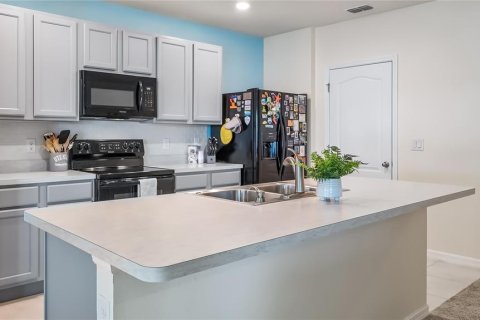 Casa en venta en Groveland, Florida, 3 dormitorios, 159.42 m2 № 1900790 - foto 6