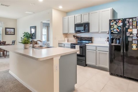 Casa en venta en Groveland, Florida, 3 dormitorios, 159.42 m2 № 1900790 - foto 2