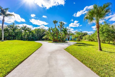 House in Palm City, Florida 3 bedrooms, 186.64 sq.m. № 2254519 - photo 3