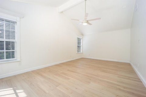 House in Palm City, Florida 3 bedrooms, 186.64 sq.m. № 2254519 - photo 16