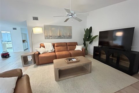House in Bradenton, Florida 3 bedrooms, 220.92 sq.m. № 2098483 - photo 21