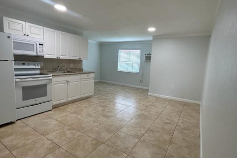 Appartement à louer à Pompano Beach, Floride: 2 chambres, 72.46 m2 № 2274013 - photo 2