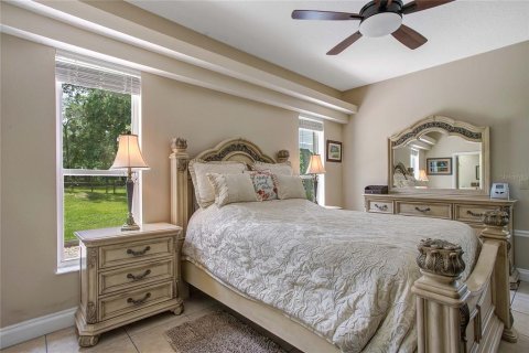 House in Lutz, Florida 4 bedrooms, 169.55 sq.m. № 2218846 - photo 21