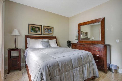 House in Lutz, Florida 4 bedrooms, 169.55 sq.m. № 2218846 - photo 29