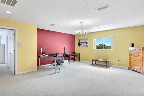 House in Lake Mary, Florida 5 bedrooms, 328.87 sq.m. № 2215368 - photo 28