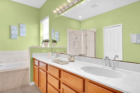 House in Lake Mary, Florida 5 bedrooms, 328.87 sq.m. № 2215368 - photo 14