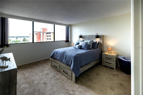 Condominio en alquiler en Treasure Island, Florida, 1 dormitorio, 82.22 m2 № 1736783 - foto 12