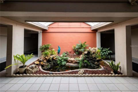 Condominio en alquiler en Treasure Island, Florida, 1 dormitorio, 82.22 m2 № 1736783 - foto 3