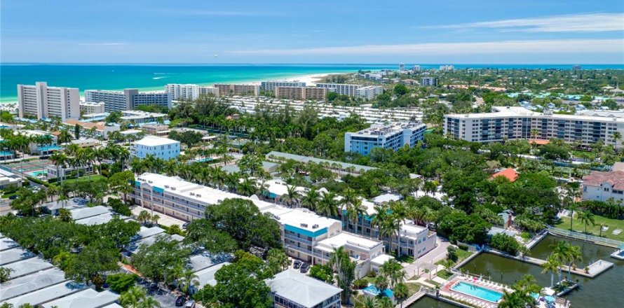 Condominio en Sarasota, Florida, 2 dormitorios № 1842290