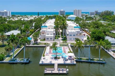 Copropriété à louer à Sarasota, Floride: 2 chambres, 117.99 m2 № 1842290 - photo 3