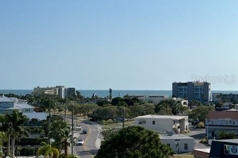 Condo in Treasure Island, Florida, 2 bedrooms  № 2237718 - photo 12