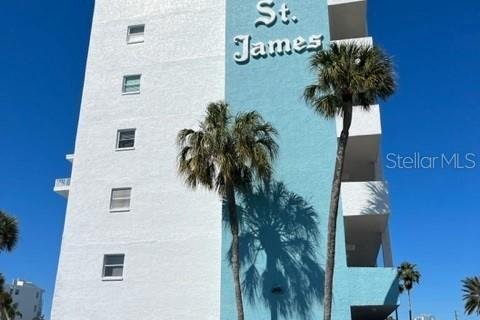 Condo in Treasure Island, Florida, 2 bedrooms № 2237718