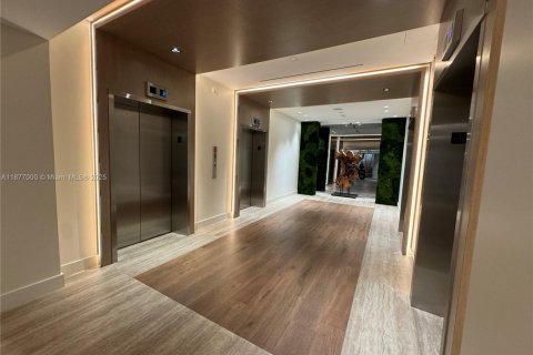 Купить кондоминиум в Майами-Бич, Флорида 55.74м2, № 1998219 - фото 21