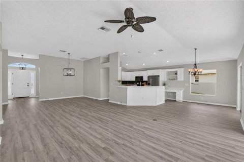 Casa en venta en The Villages, Florida, 3 dormitorios, 186.18 m2 № 2221622 - foto 15