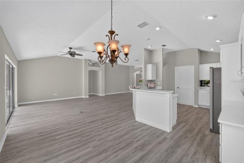 Casa en venta en The Villages, Florida, 3 dormitorios, 186.18 m2 № 2221622 - foto 22
