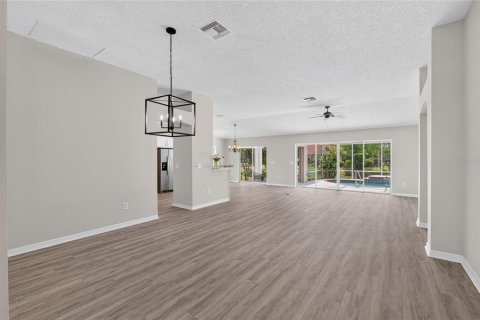 Casa en venta en The Villages, Florida, 3 dormitorios, 186.18 m2 № 2221622 - foto 10