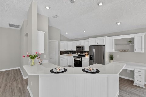 Casa en venta en The Villages, Florida, 3 dormitorios, 186.18 m2 № 2221622 - foto 26