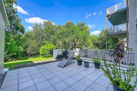 Townhouse in Palm Harbor, Florida 3 bedrooms, 264.21 sq.m. № 2196388 - photo 19