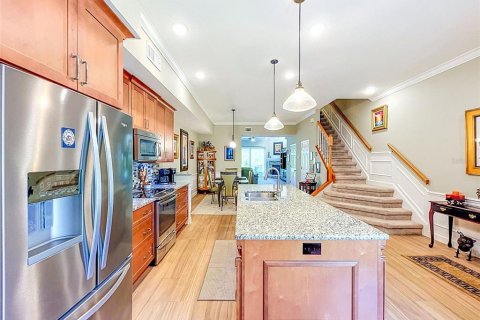 Townhouse in Palm Harbor, Florida 3 bedrooms, 264.21 sq.m. № 2196388 - photo 14