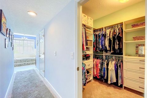 Townhouse in Palm Harbor, Florida 3 bedrooms, 264.21 sq.m. № 2196388 - photo 29