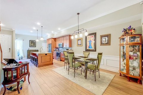 Townhouse in Palm Harbor, Florida 3 bedrooms, 264.21 sq.m. № 2196388 - photo 7