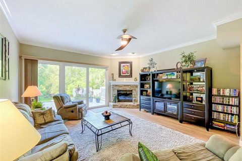 Townhouse in Palm Harbor, Florida 3 bedrooms, 264.21 sq.m. № 2196388 - photo 2