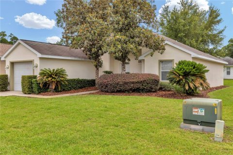 House in Ocala, Florida 2 bedrooms, 104.14 sq.m. № 2142695 - photo 2