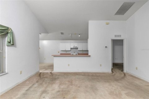 House in Ocala, Florida 2 bedrooms, 104.14 sq.m. № 2142695 - photo 7