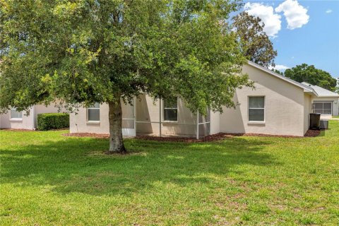 House in Ocala, Florida 2 bedrooms, 104.14 sq.m. № 2142695 - photo 4