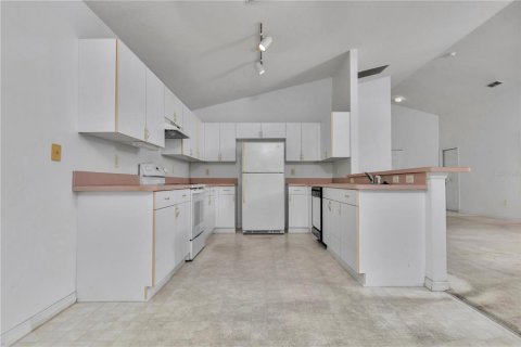 House in Ocala, Florida 2 bedrooms, 104.14 sq.m. № 2142695 - photo 8