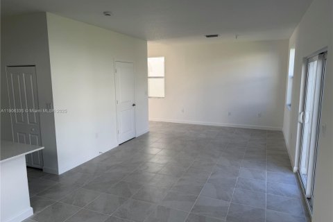 Villa ou maison à louer à Homestead, Floride: 3 chambres № 1956913 - photo 5