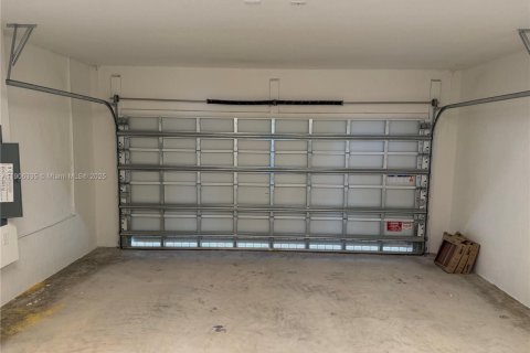 Villa ou maison à louer à Homestead, Floride: 3 chambres № 1956913 - photo 7