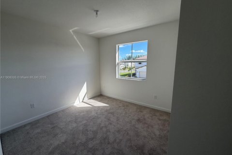 Villa ou maison à louer à Homestead, Floride: 3 chambres № 1956913 - photo 16