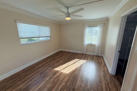 Villa ou maison à louer à Punta Gorda, Floride: 2 chambres, 90.3 m2 № 2401116 - photo 9